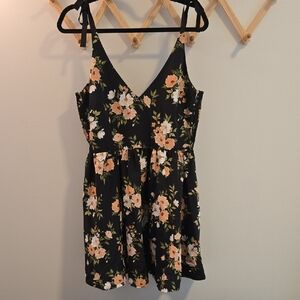 Old Navy Black Floral Fit And Flare Mini Dress, Petite Large